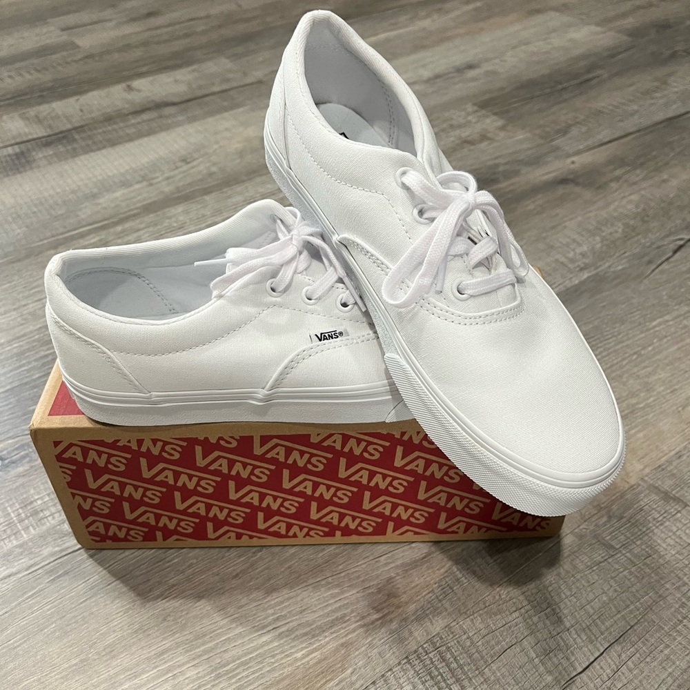 Vans Doheny Sneaker Brand New In Box